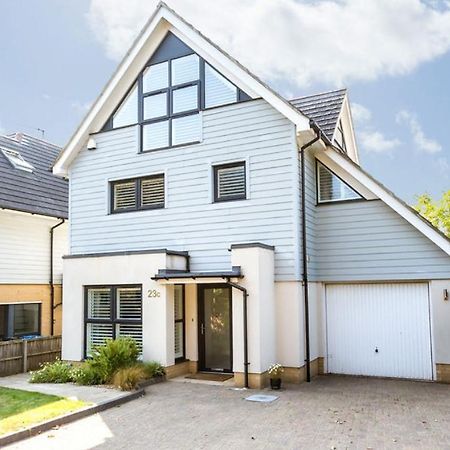 Vila Twin Palms Poole Exteriér fotografie