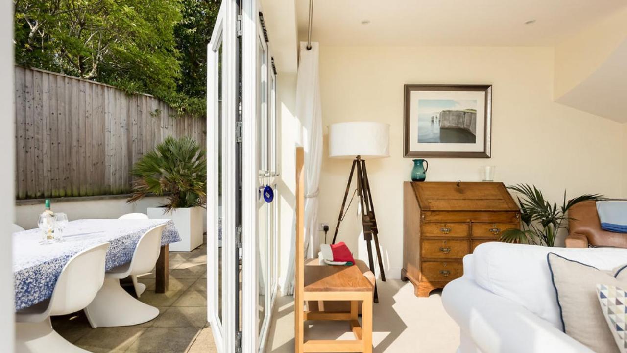 Vila Twin Palms Poole Exteriér fotografie
